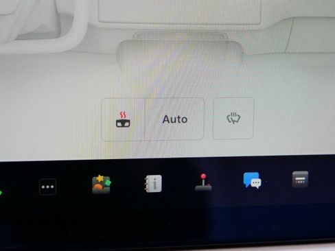 Used 2021 Tesla Model S Plaid image 12