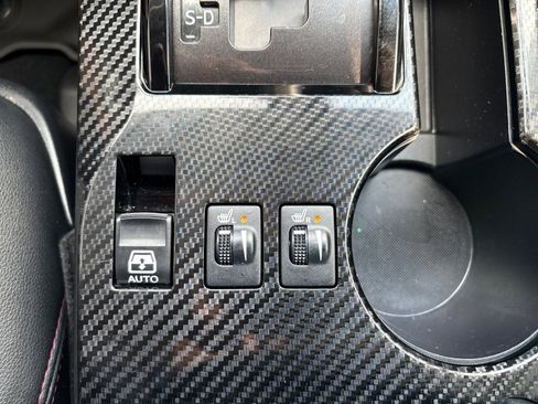 Used 2022 Toyota 4Runner TRD Off-Road Premium AWD/4WD image 22
