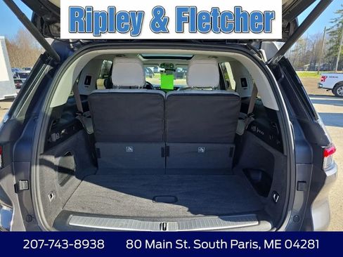 Used 2021 Jeep Grand Cherokee L Overland w/ Luxury Tech Group IV AWD/4WD image 10