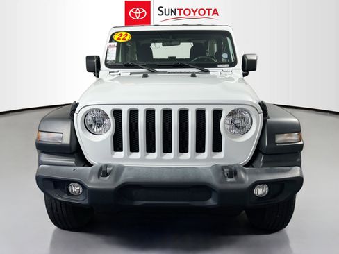 Used 2022 Jeep Wrangler Sport AWD/4WD image 10