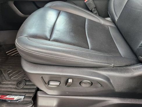 Used 2024 Chevrolet Silverado 1500 LTZ AWD/4WD image 21