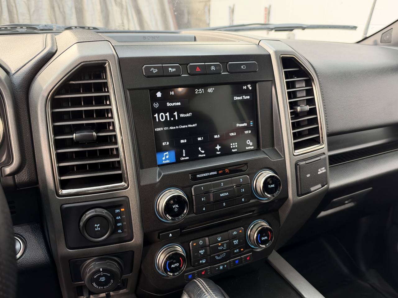 Used 2017 Ford F150 Raptor w/ Equipment Group 802A Luxury AWD/4WD image 23