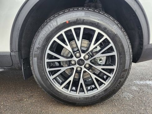 New 2025 Ford Escape Base image 6