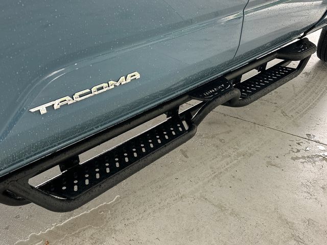 Used 2026 Toyota Tacoma SR5 AWD/4WD image 9