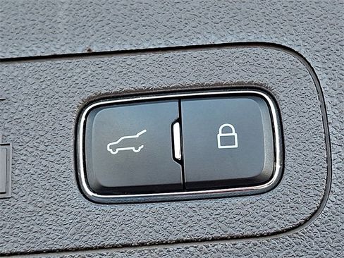 Used 2022 Lincoln Aviator Reserve w/ Elements Package Plus image 30