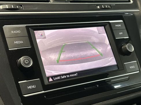 Certified 2024 Volkswagen Tiguan S FWD image 19