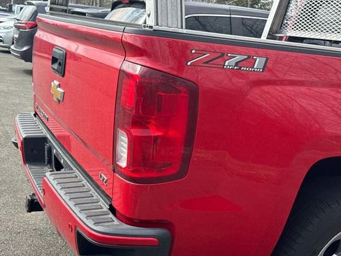 Used 2018 Chevrolet Silverado 1500 LTZ Z71 w/ LTZ Plus Package image 6