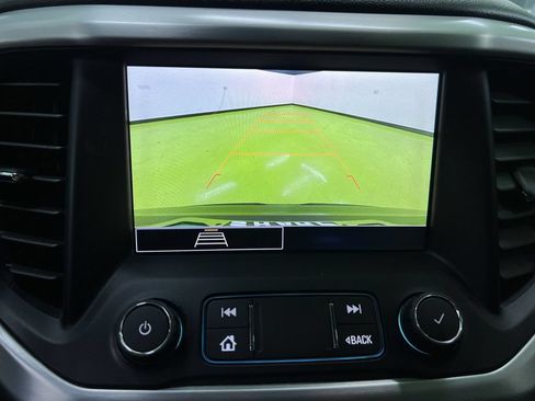 Used 2020 GMC Acadia SLT AWD/4WD image 22