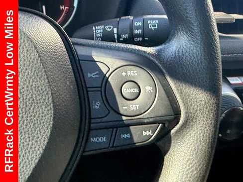 Used 2025 Toyota RAV4 XLE FWD image 22