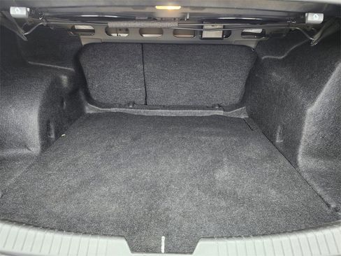 Used 2022 Chevrolet Malibu LT image 29