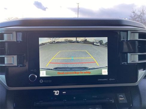 Used 2022 Toyota Tundra SR5 w/ TRD Off-Road Package image 19