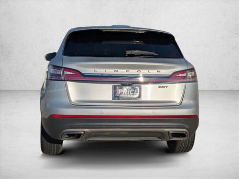 Used 2019 Lincoln Nautilus Reserve image 4