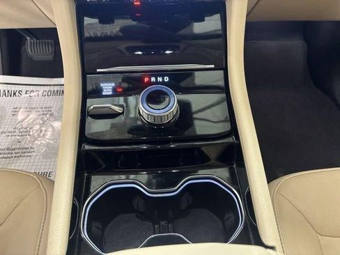 Used 2022 Jeep Grand Cherokee L Limited image 18