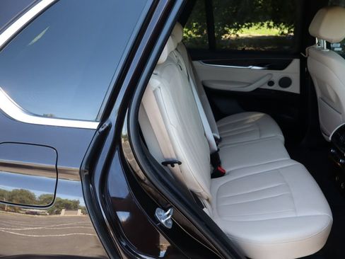 Used 2018 BMW X5 xDrive35i w/ Executive Package AWD/4WD image 22