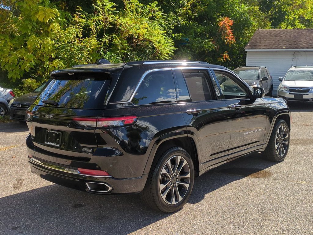 Used 2022 Jeep Grand Cherokee Overland w/ Luxury Tech Group IV AWD/4WD image 4