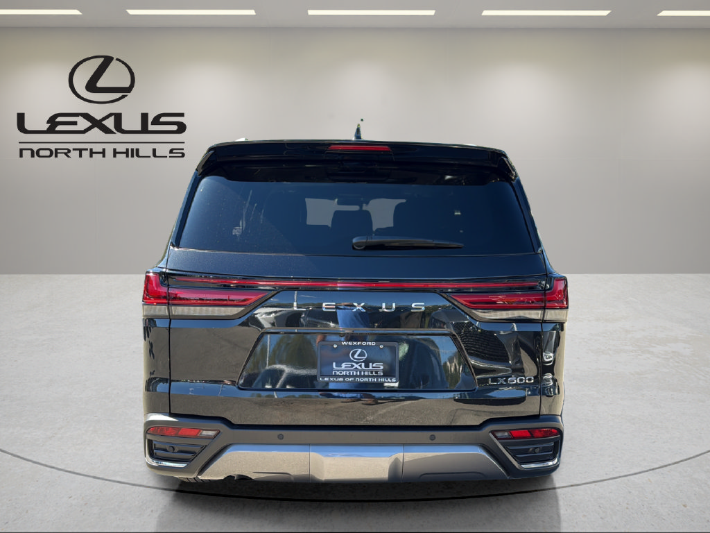 Used 2025 Lexus LX 600 4WD w/ Accessory Package (2T) image 7