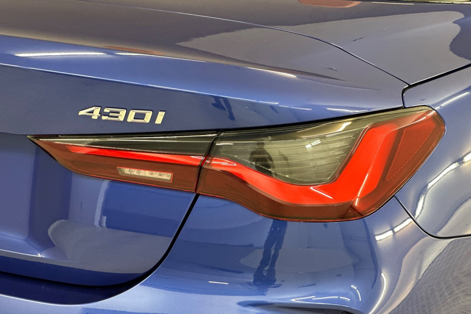 Used 2024 BMW 430i Convertible w/ M Sport Package RWD image 27