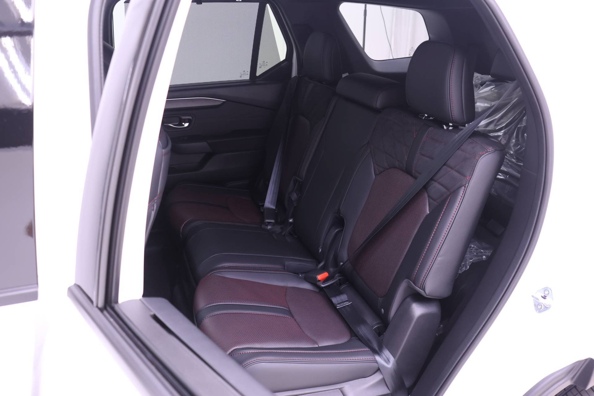 New 2026 Honda Pilot Black Edition image 11