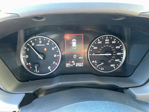 Certified 2025 Subaru Crosstrek 2.0i Premium image 24