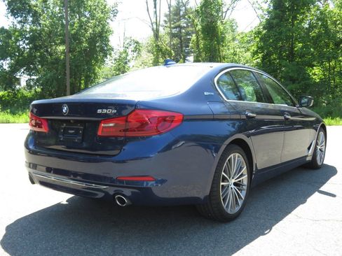 Used 2018 BMW 530e xDrive AWD/4WD image 5