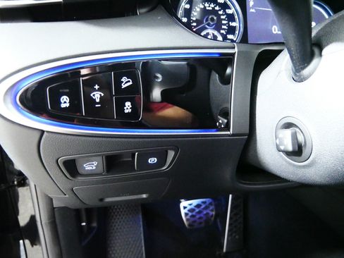 Used 2022 Genesis GV70 2.5T w/ Sport Prestige Package AWD/4WD image 26