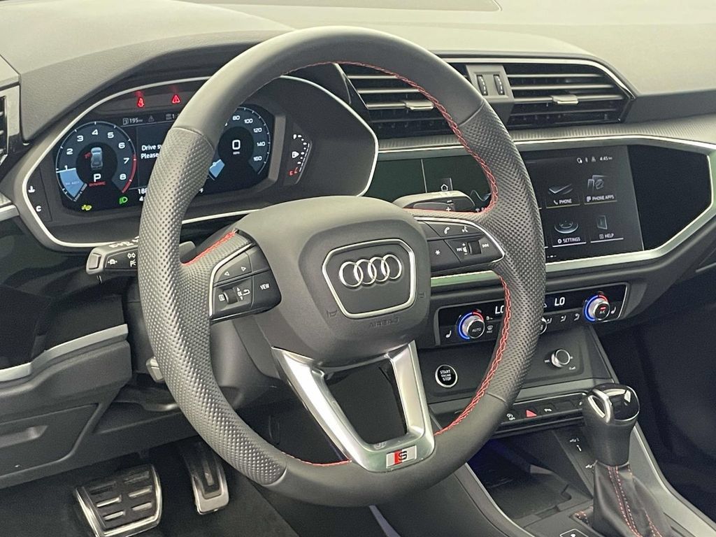 Used 2025 Audi Q3 2.0T Premium Plus w/ Premium Plus Package AWD/4WD image 4