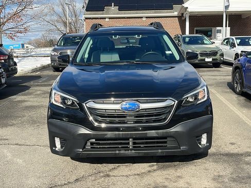 Used 2020 Subaru Outback Premium image 4
