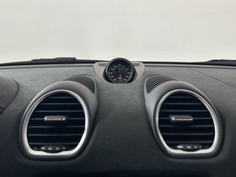 Used 2025 Porsche 718 Cayman GT4 RS image 20