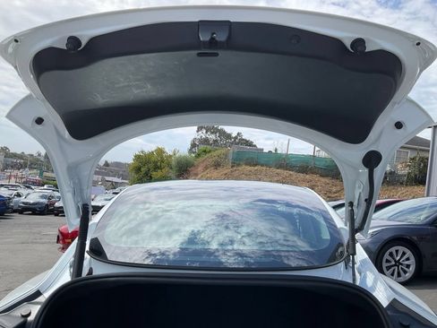 Used 2022 Tesla Model 3 RWD image 9