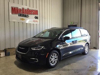 Used 2022 Chrysler Pacifica Touring-L