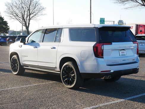 New 2026 GMC Yukon XL Denali w/ Sun & Power Step Package AWD/4WD image 5