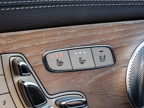 Used 2018 Mercedes-Benz E 400 Coupe image 38