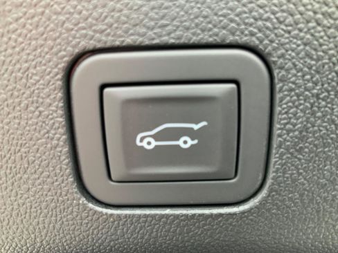 New 2026 Chevrolet Suburban LT w/ Comfort Package AWD/4WD image 15