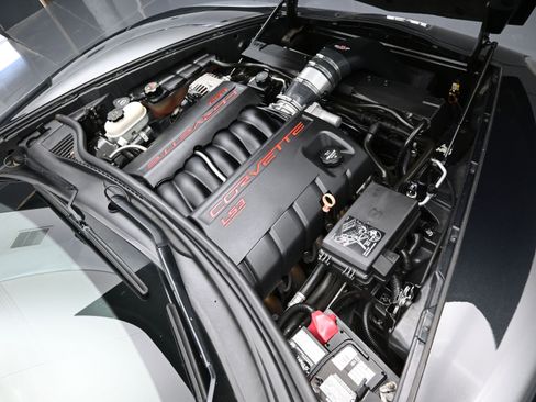 Used 2012 Chevrolet Corvette Grand Sport w/ 3LT Preferred Equipment Group image 6