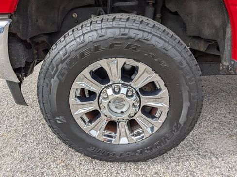 Used 2018 Ford F250 XLT w/ XLT Premium Package AWD/4WD image 17