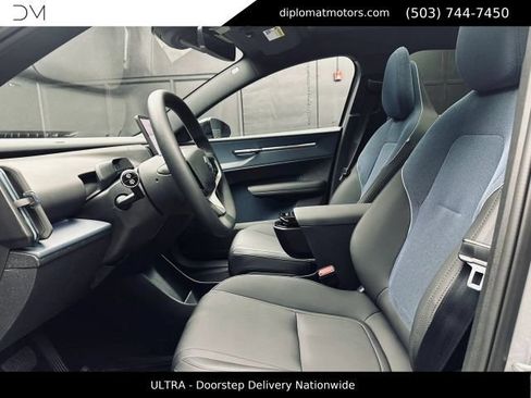 Used 2025 Volvo EX30 Ultra AWD/4WD image 23