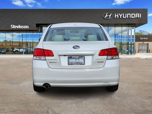 Used 2014 Subaru Legacy 2.5i Limited image 3