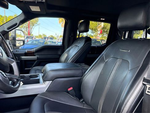 Used 2017 Ford F250 Platinum w/ Platinum Ultimate Package AWD/4WD image 9