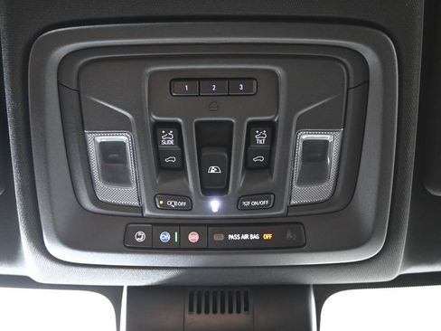 Used 2023 Chevrolet Silverado 1500 ZR2 w/ ZR2 Bison Edition AWD/4WD image 33