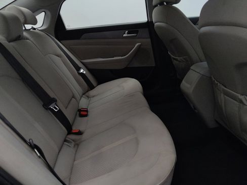 Used 2015 Hyundai Sonata SE w/ Option Group 09 FWD image 19