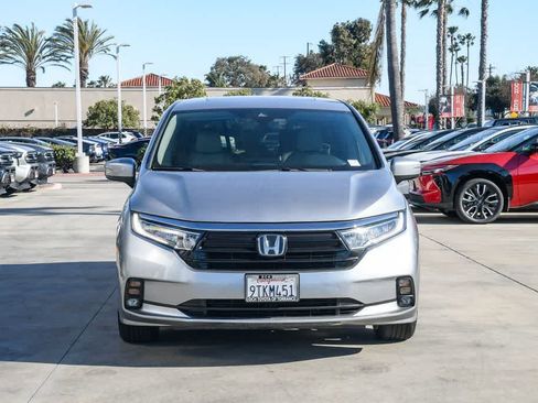 Used 2023 Honda Odyssey EX-L image 2