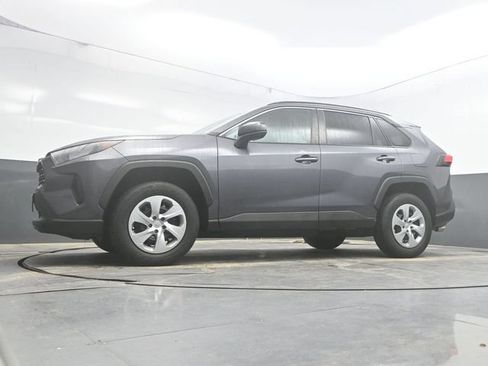 Used 2021 Toyota RAV4 LE w/ Carpet Mat Package (TMS) AWD/4WD image 38