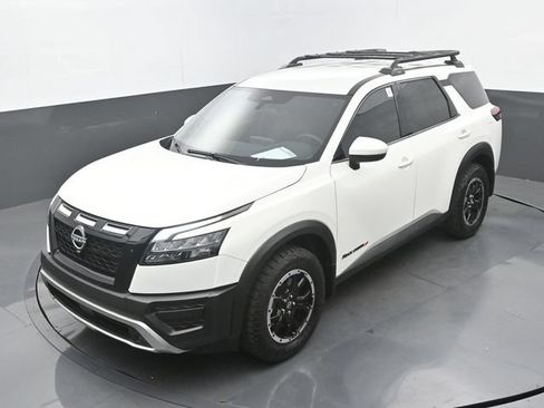 Used 2025 Nissan Pathfinder Rock Creek AWD/4WD image 33