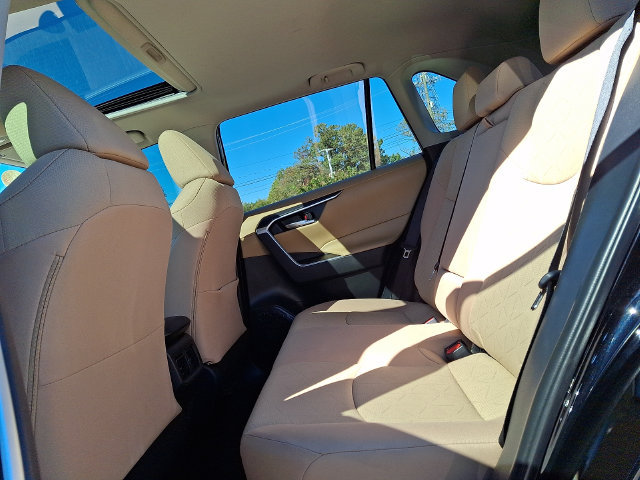Used 2025 Toyota RAV4 XLE w/ Convenience Package FWD image 10