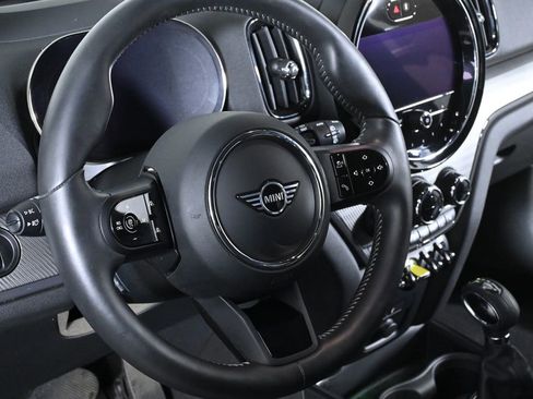 Certified 2022 MINI Cooper Countryman SE w/ Convenience Package image 12