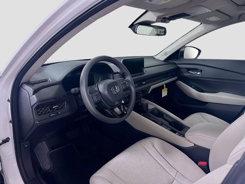 New 2025 Honda Accord SE image 9