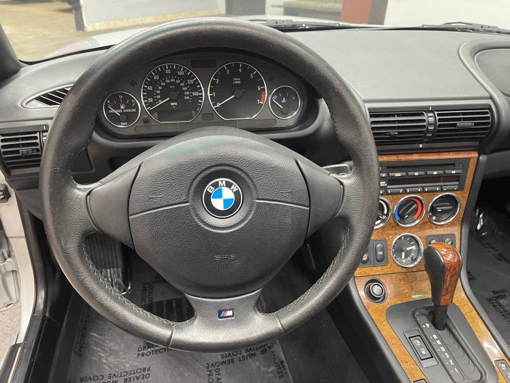 Used 2000 BMW Z3 2.5i RWD image 21