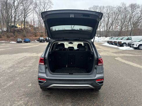 Used 2022 Volkswagen Taos SEL image 14