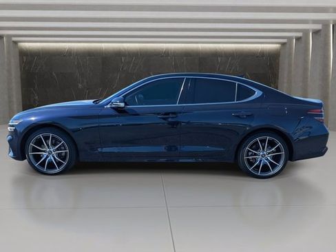 Used 2023 Genesis G70 2.0T image 2