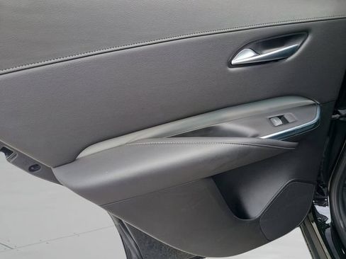 Used 2023 Cadillac XT4 Premium Luxury FWD image 19